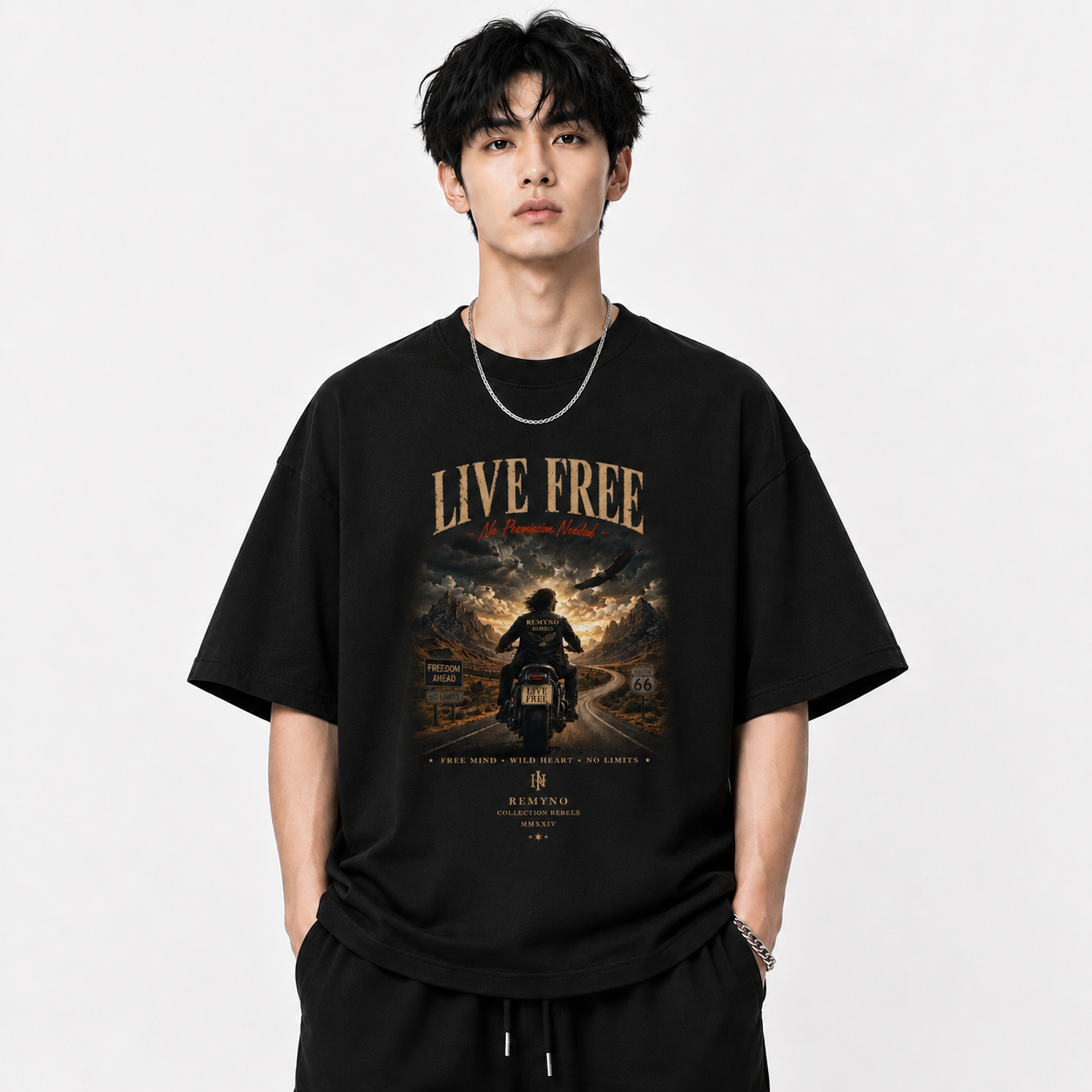 Cotton T-shirt with "REMYNO" brand logo print.